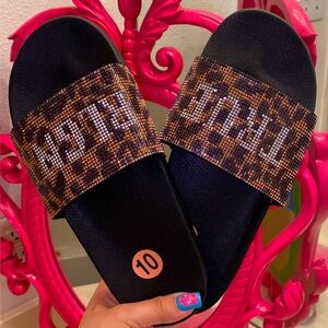 Brand New True Religion Cheetah Rinestone Slides /  Slippers 💖✨ 9/10 WM